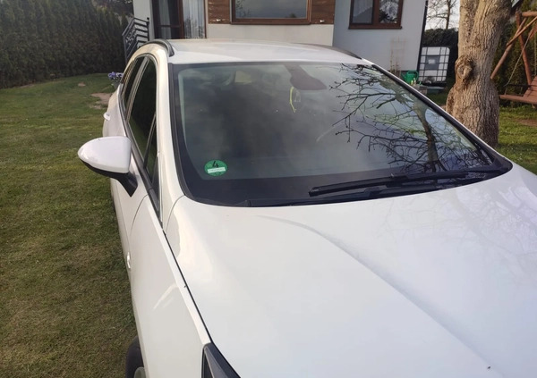 Opel Astra cena 41500 przebieg: 172000, rok produkcji 2018 z Kielce małe 742